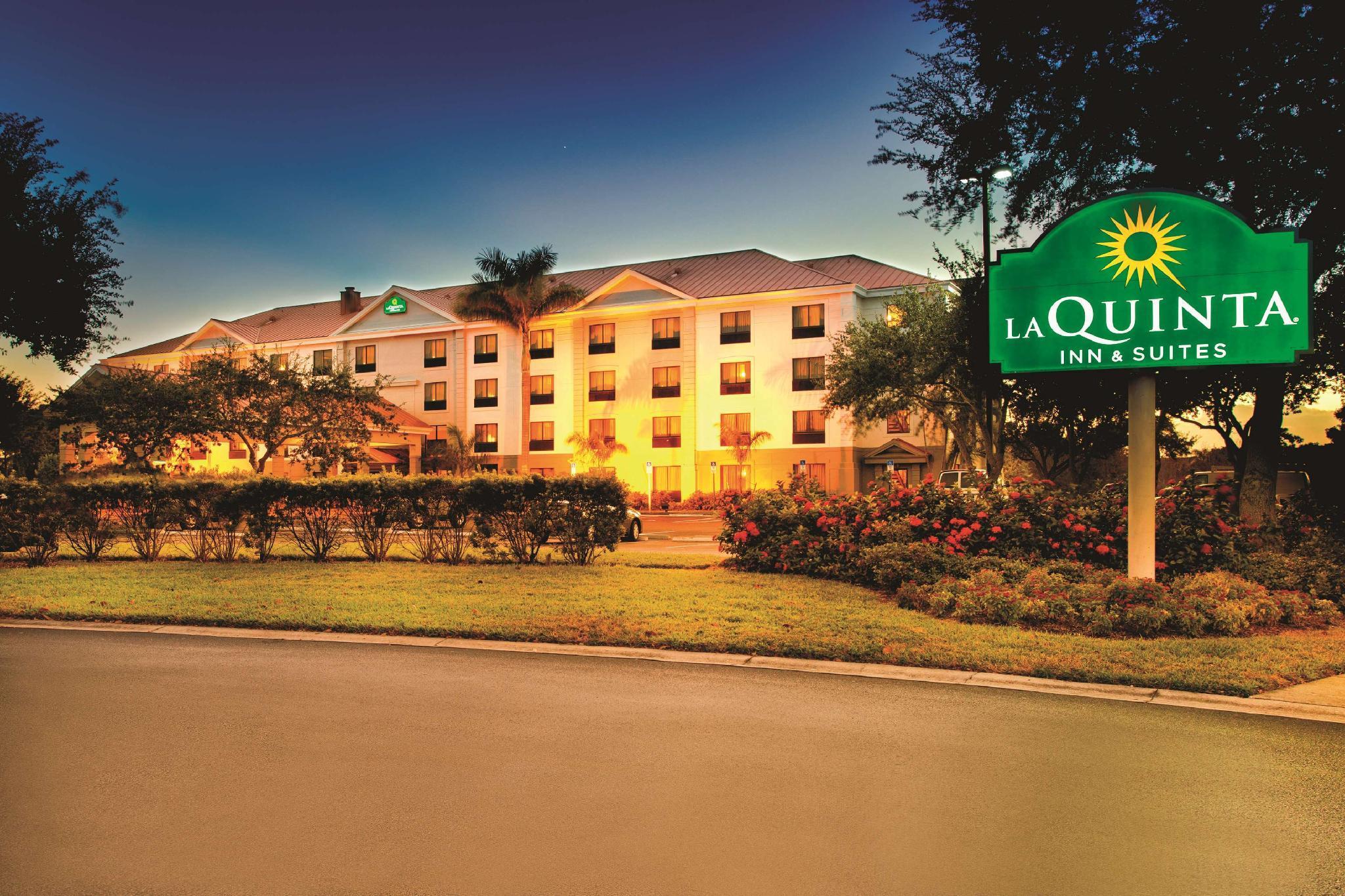 Hotel La Quinta By Wyndham Bonita Springs Naples North Exterior foto