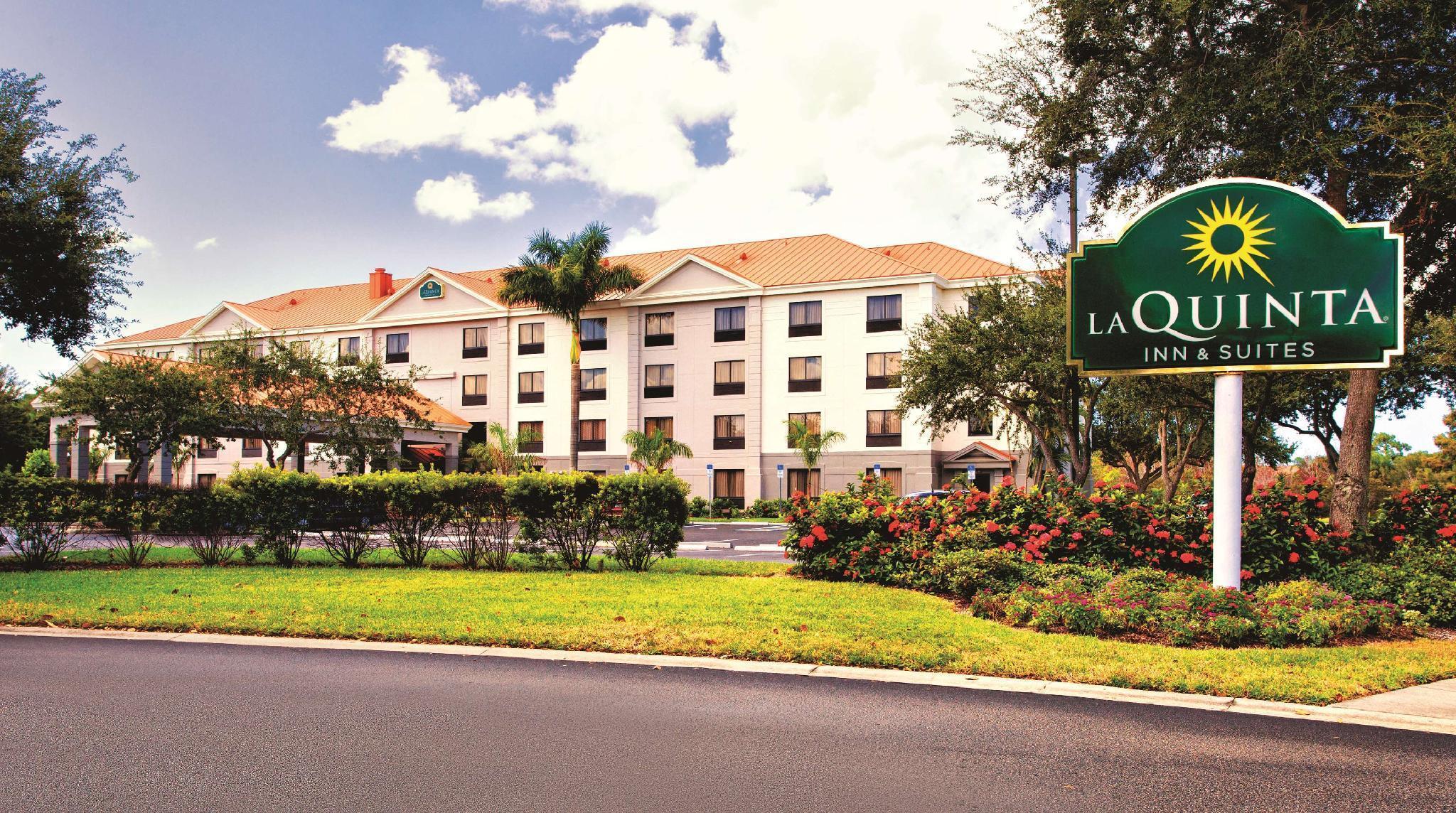 Hotel La Quinta By Wyndham Bonita Springs Naples North Exterior foto